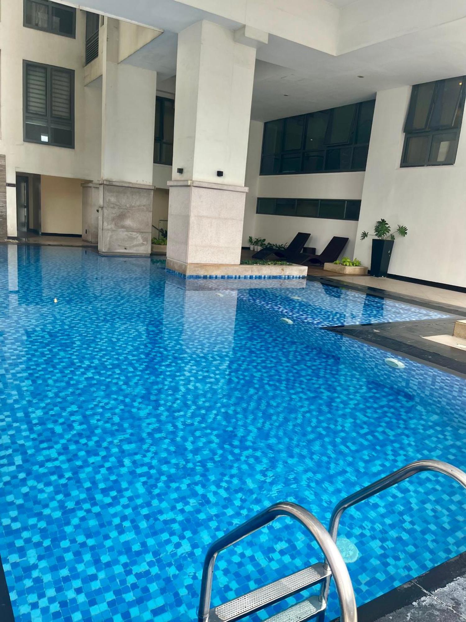 Greenbelt Hamilton Tower 1 Legazpi Makati City Dış mekan fotoğraf